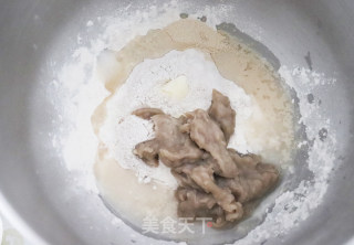 膳食纤维满分 | 多谷黑麦面包的做法步骤：2