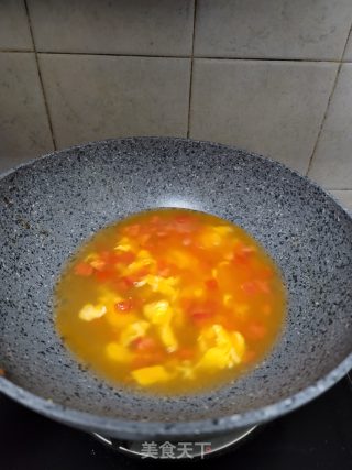 香菜番茄蛋汤的做法步骤：5