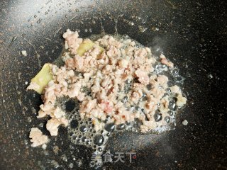 洋葱香菇炒肉末的做法步骤：9