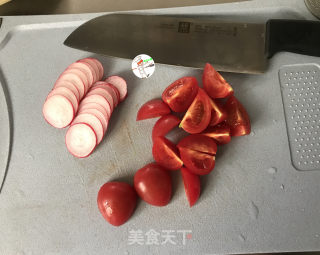 网红海鲜沙拉炒面的做法步骤：2