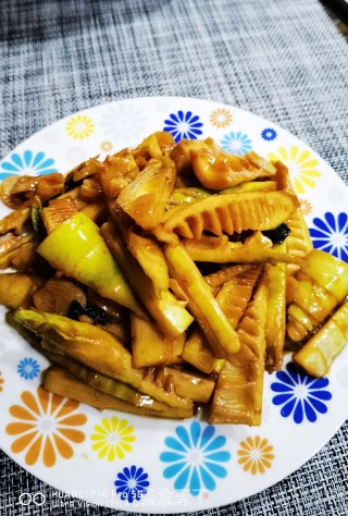 油焖笋的做法步骤：17
