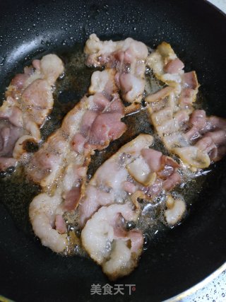 早餐手抓饼的做法步骤：2