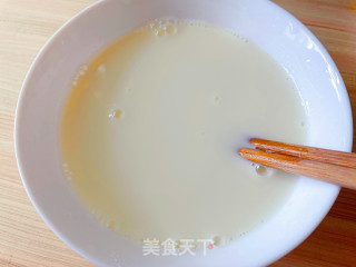 椰蓉牛奶小方的做法步骤：2