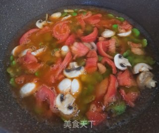西红柿豆瓣蘑菇汤的做法步骤：3