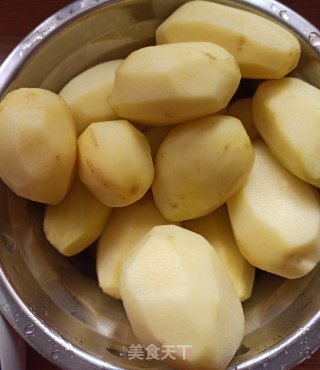 咖喱焖土豆的做法步骤：1