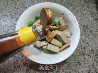 鸡蛋干拌芦笋的做法步骤：9