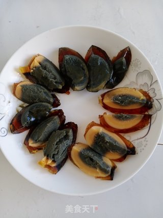 凉拌皮蛋的做法步骤：3