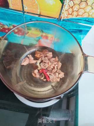 肥肠米粉的做法步骤：6
