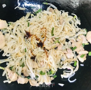 肉片炒粉的做法步骤：5