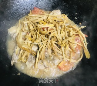 黄花菜烧鸡的做法步骤：6