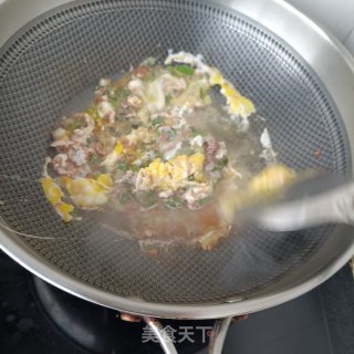 春葱鸡蛋炒蜢子虾酱的做法步骤：10