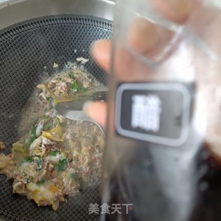 春葱鸡蛋炒蜢子虾酱的做法步骤：12