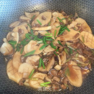 香菇肉末烧杏鲍菇的做法步骤：8