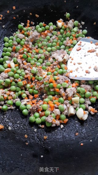 肉末炒甜豆粒的做法步骤：6