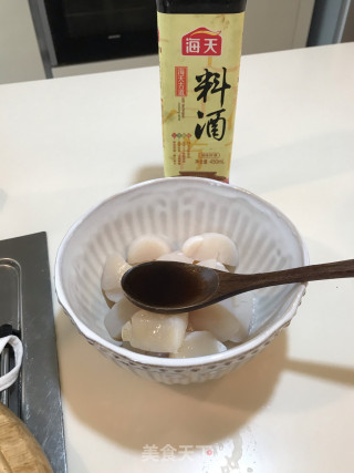 丝瓜瑶柱的做法步骤：2