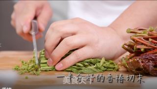 香椿酱的做法步骤：1