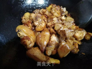 鲍鱼焖猪手的做法步骤：4