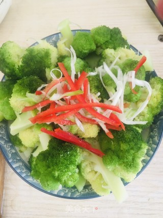 白灼西兰花的做法步骤：4
