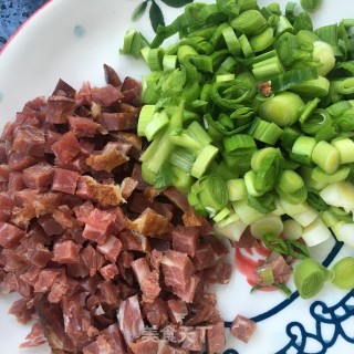 青豆玉米炒饭的做法步骤：2