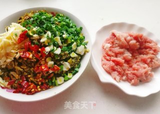腌菜艾米果的做法步骤：2