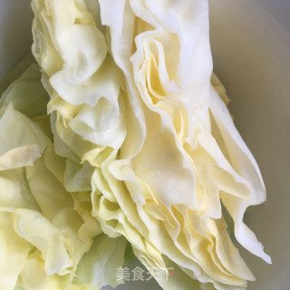 培根包菜鸡蛋饼的做法步骤：1