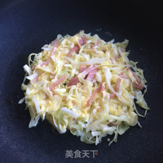 培根包菜鸡蛋饼的做法步骤：6