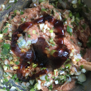大葱虾肉包的做法步骤：10