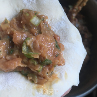 大葱虾肉包的做法步骤：13