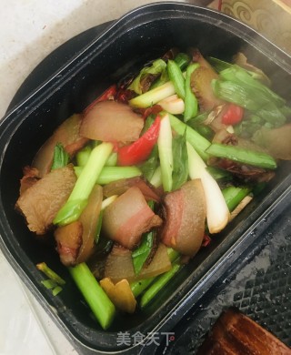 青蒜炒腊猪脸的做法步骤：7
