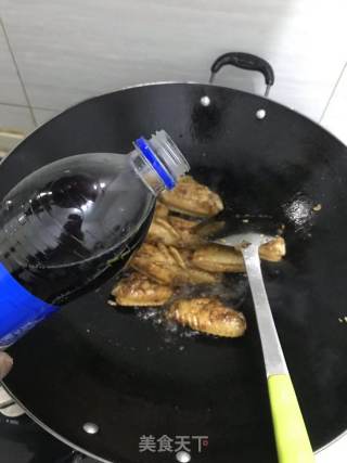 可乐鸡翅的做法步骤：4