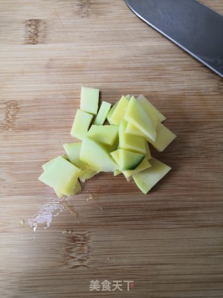 五彩沙拉的做法步骤：2