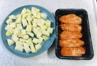 鸡翅蒸土豆的做法步骤：3