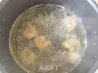 荷兰豆虾仁茄汁荞麦面的做法步骤：4