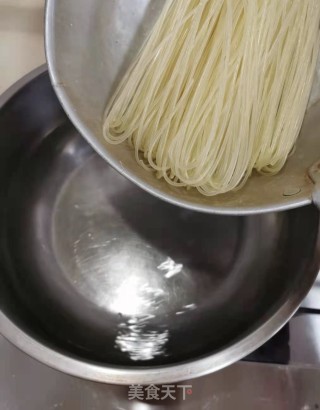 完美螺蛳粉的做法步骤：5
