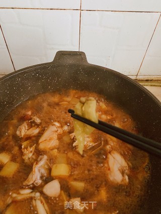 春笋烧牛蛙的做法步骤：7