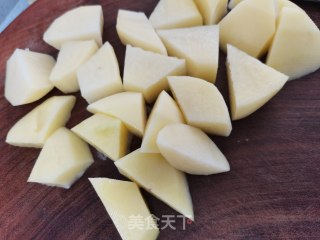 西红柿焖土豆的做法步骤：4