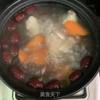 胡萝卜红枣煲筒骨的做法步骤：5