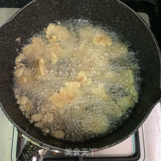 菠萝咕噜肉的做法步骤：7