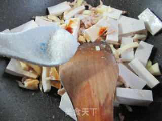 肉丝笋丝炒香锅豆腐的做法步骤：14