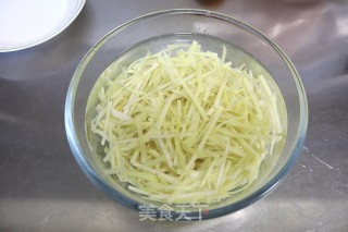 鸡蛋韭菜炒春笋的做法步骤：5