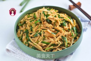 鸡蛋韭菜炒春笋的做法步骤：14