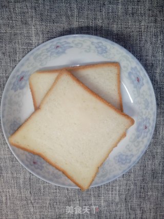 草莓吐司的做法步骤：2