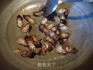 腊肉炒榨菜的做法步骤：3