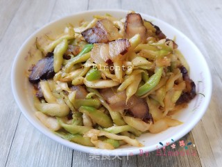 腊肉炒榨菜的做法步骤：6