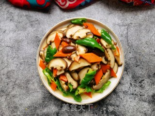 胡萝卜青椒炒香菇的做法步骤：12