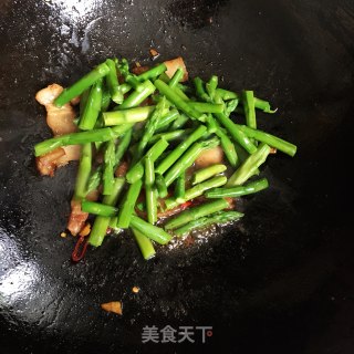 芦笋炒肉的做法步骤：4