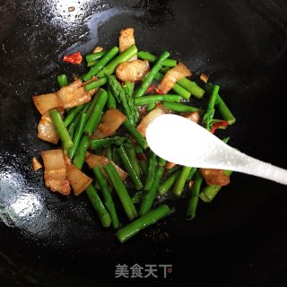 芦笋炒肉的做法步骤：5