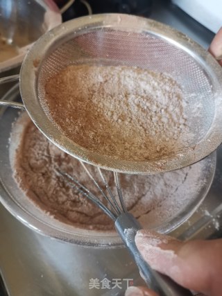 可可巧克力豆华夫饼的做法步骤：2