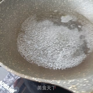 腊肉炒菠菜杆的做法步骤：3
