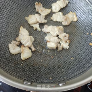 五花肉焖笋干的做法步骤：8
